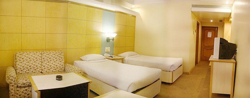 Hotel Grand International Rāipur 外观 照片