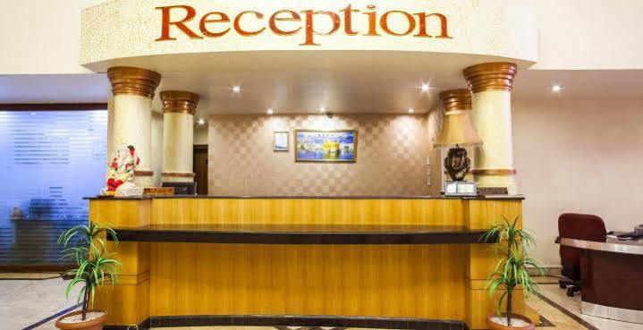 Hotel Grand International Rāipur 外观 照片