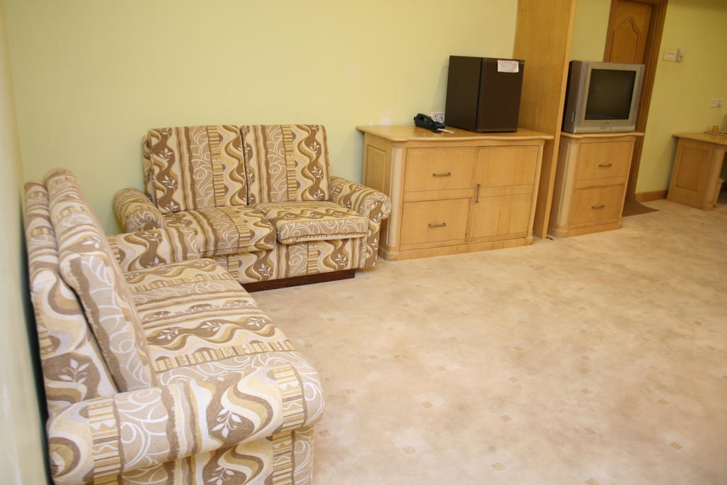 Hotel Grand International Rāipur 外观 照片